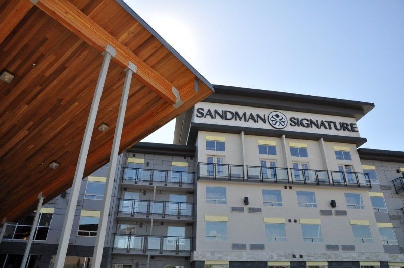 Sandman Signature Langley Hotel Екстер'єр фото